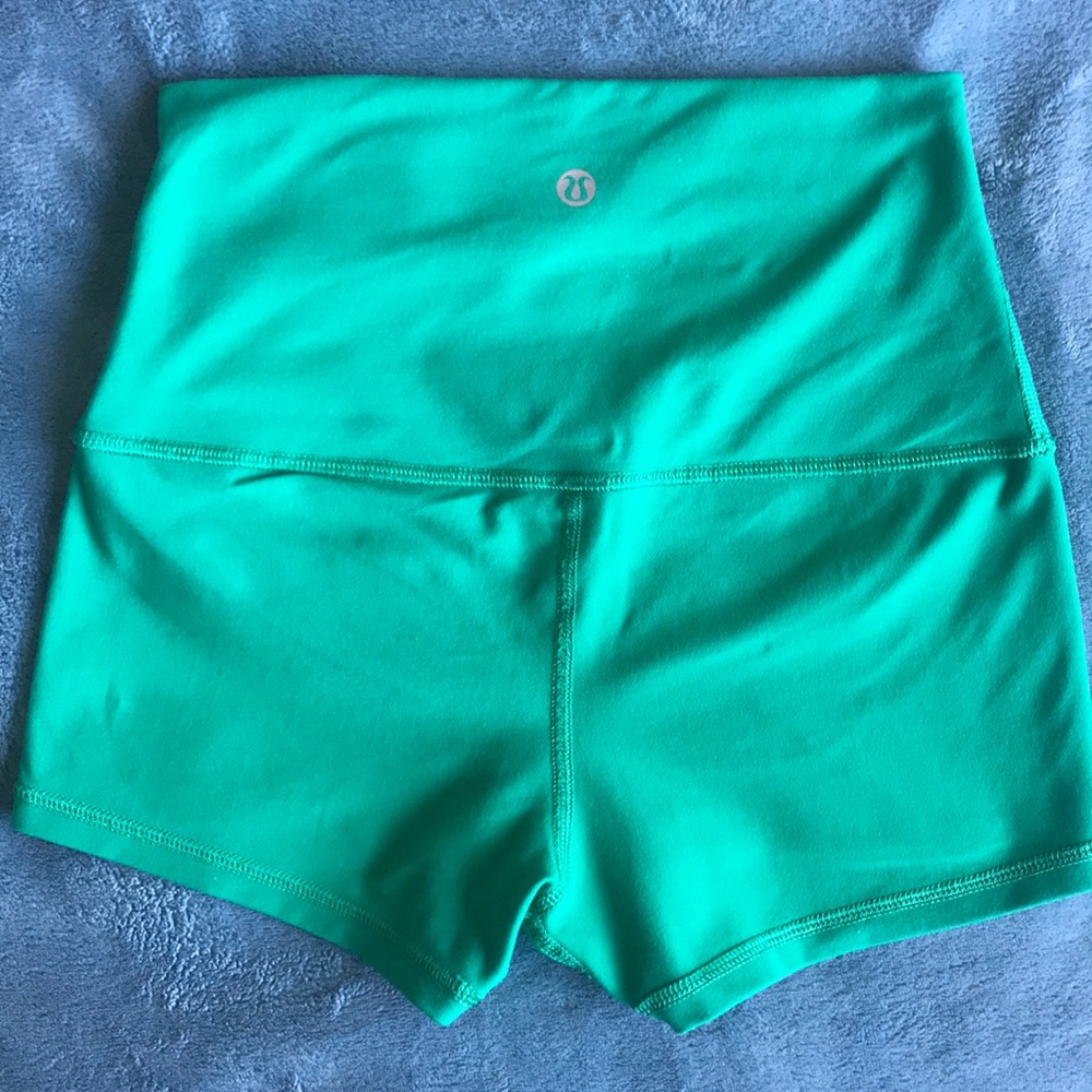 Lululemon Wunder Shorts Size 4